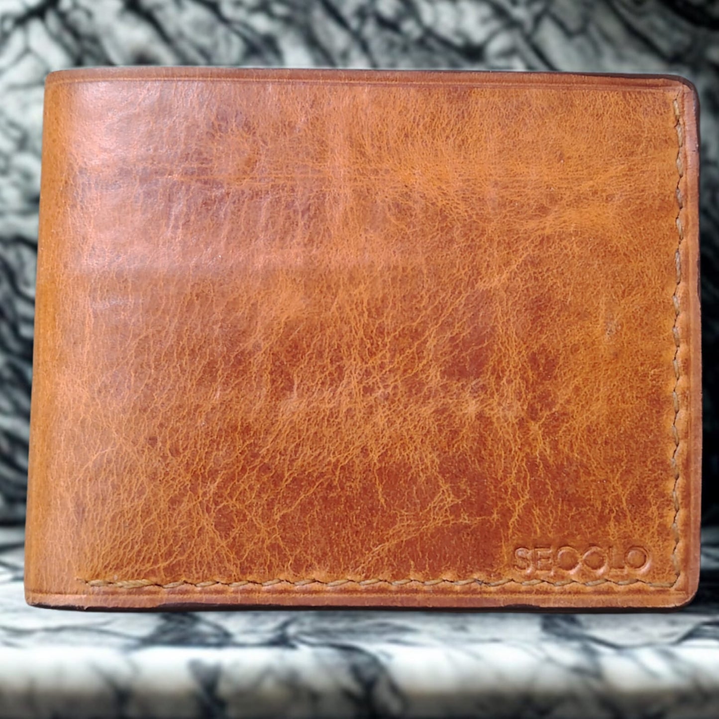 Classic Handmade Genuine Leather Wallet - Vintage Tan Edition | SECOLO